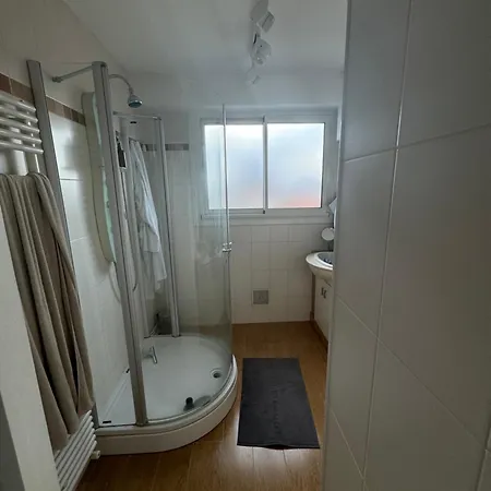 Homestay Meublee Bord De